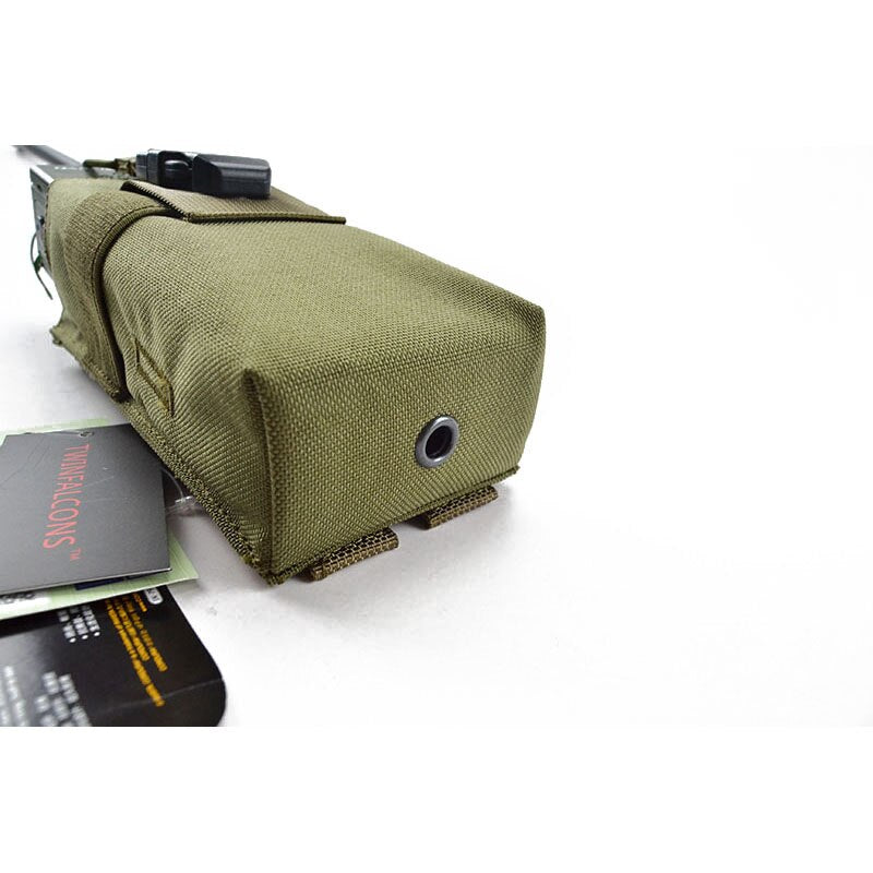 TW-P004 148/152 Radio Pouch